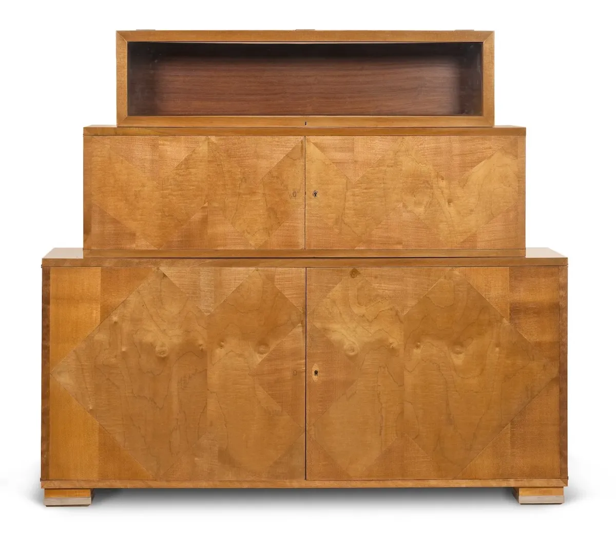SD 176 A 2013 0294 JT Delaunay Sideboard Resize Crop