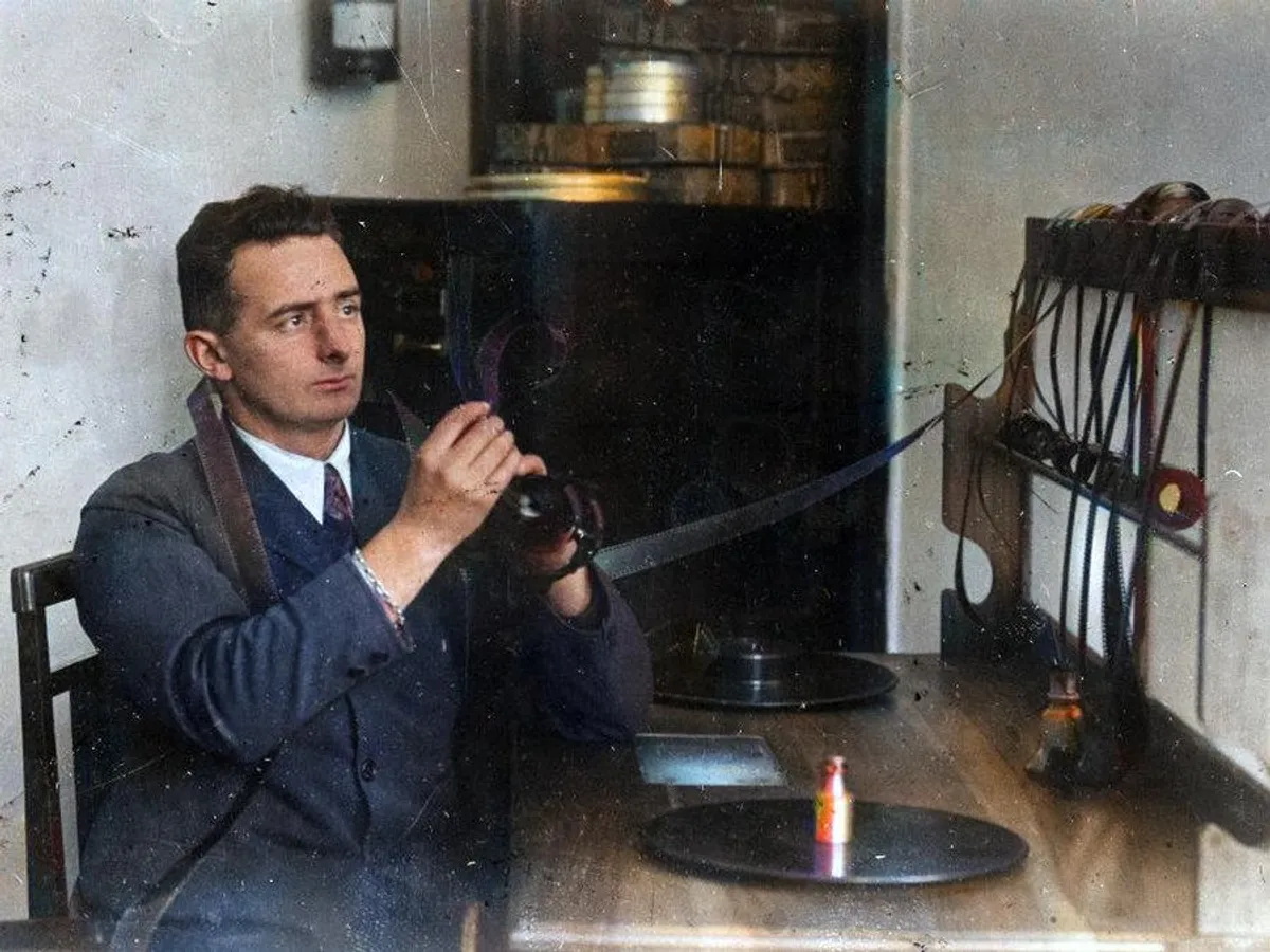 Дзи́ґа Ве́ртов