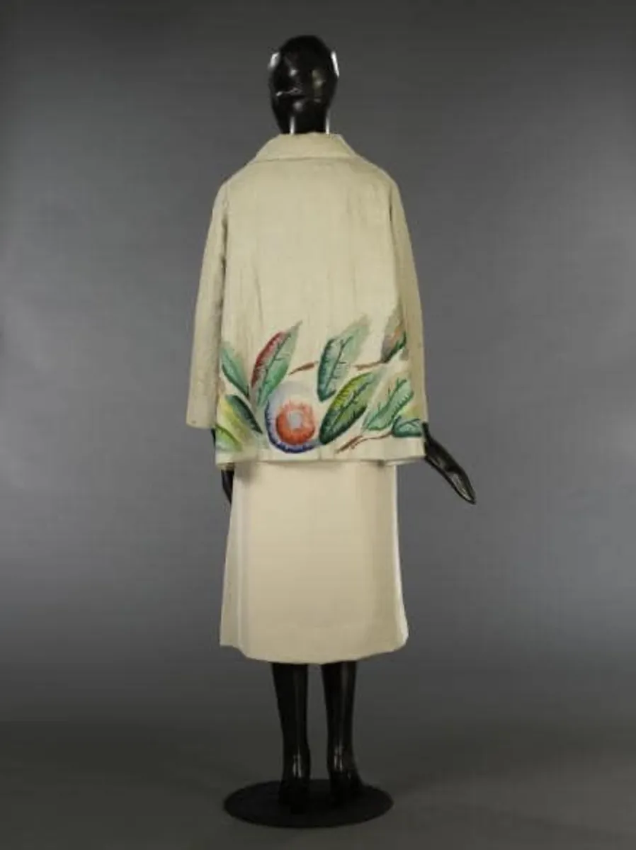 74186882 2251550614974322 945201097872506880 N