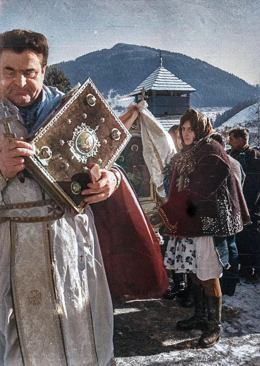 Священник з псалмом на Паску