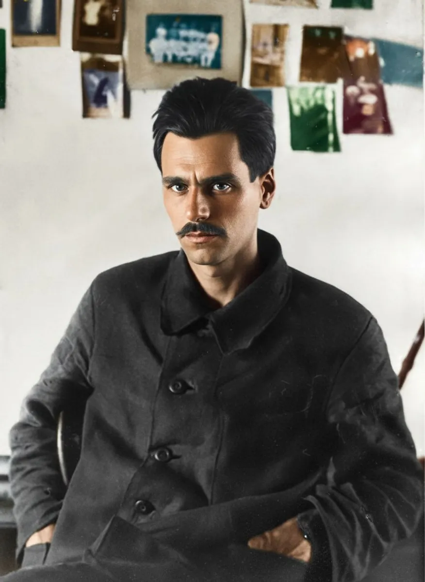 Kondratyuk, Portrait